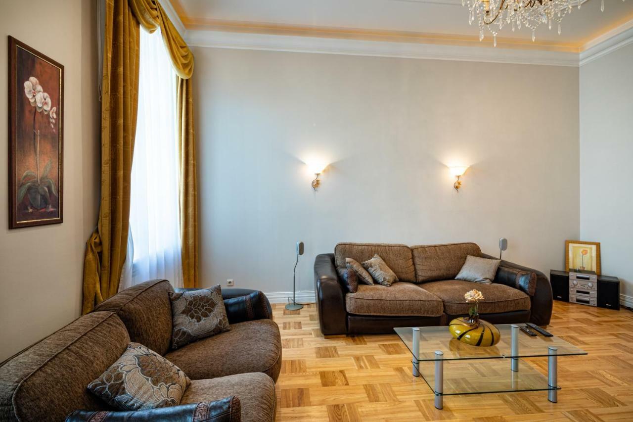 Old Riga 2 Bedroom Vecpilsetas Street Apartment Extérieur photo