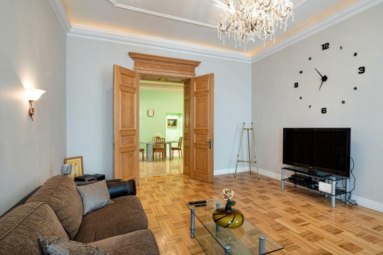 Old Riga 2 Bedroom Vecpilsetas Street Apartment Extérieur photo